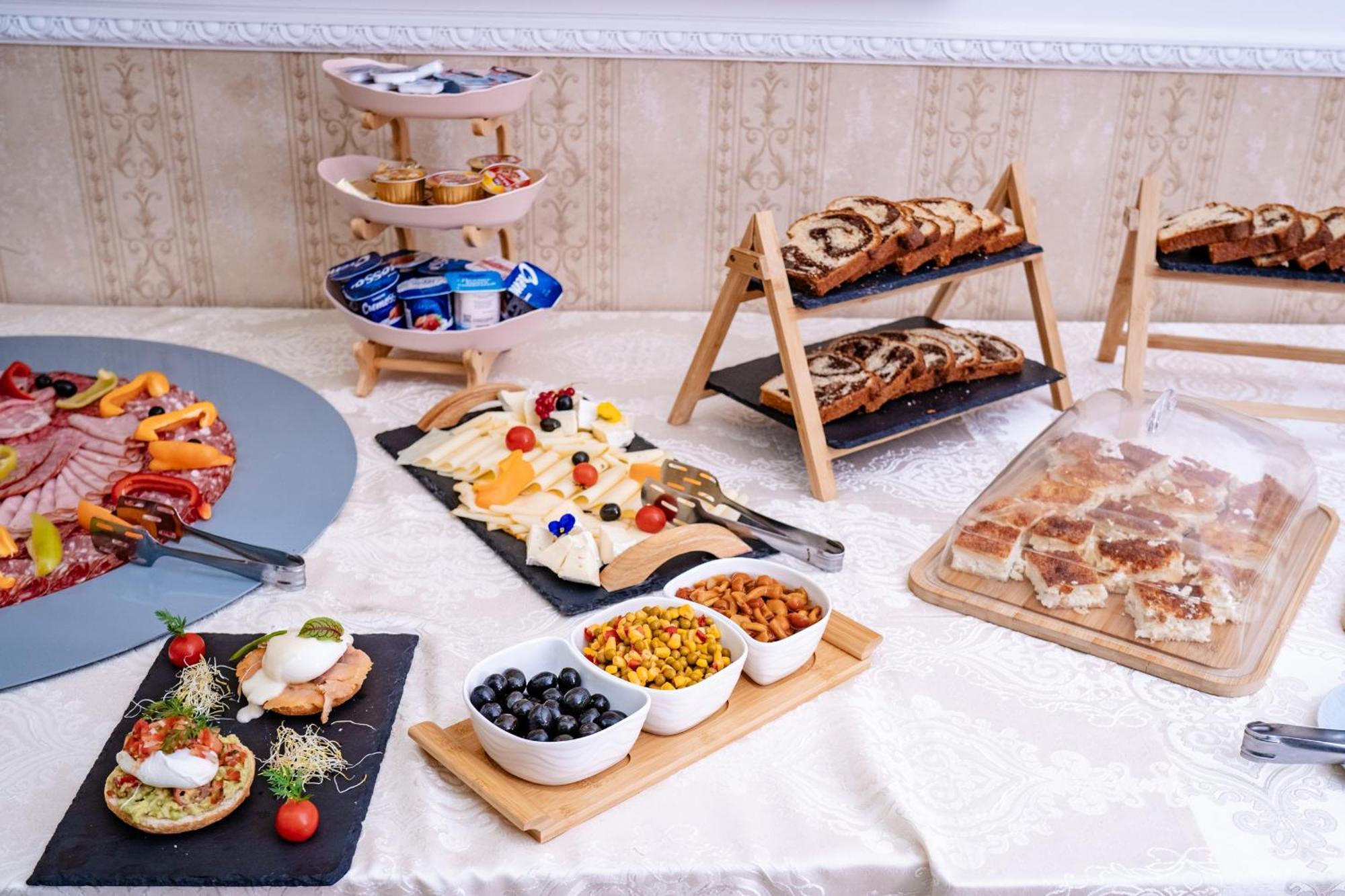 Carpentiere Arena Hotel Răşinari Екстериор снимка
