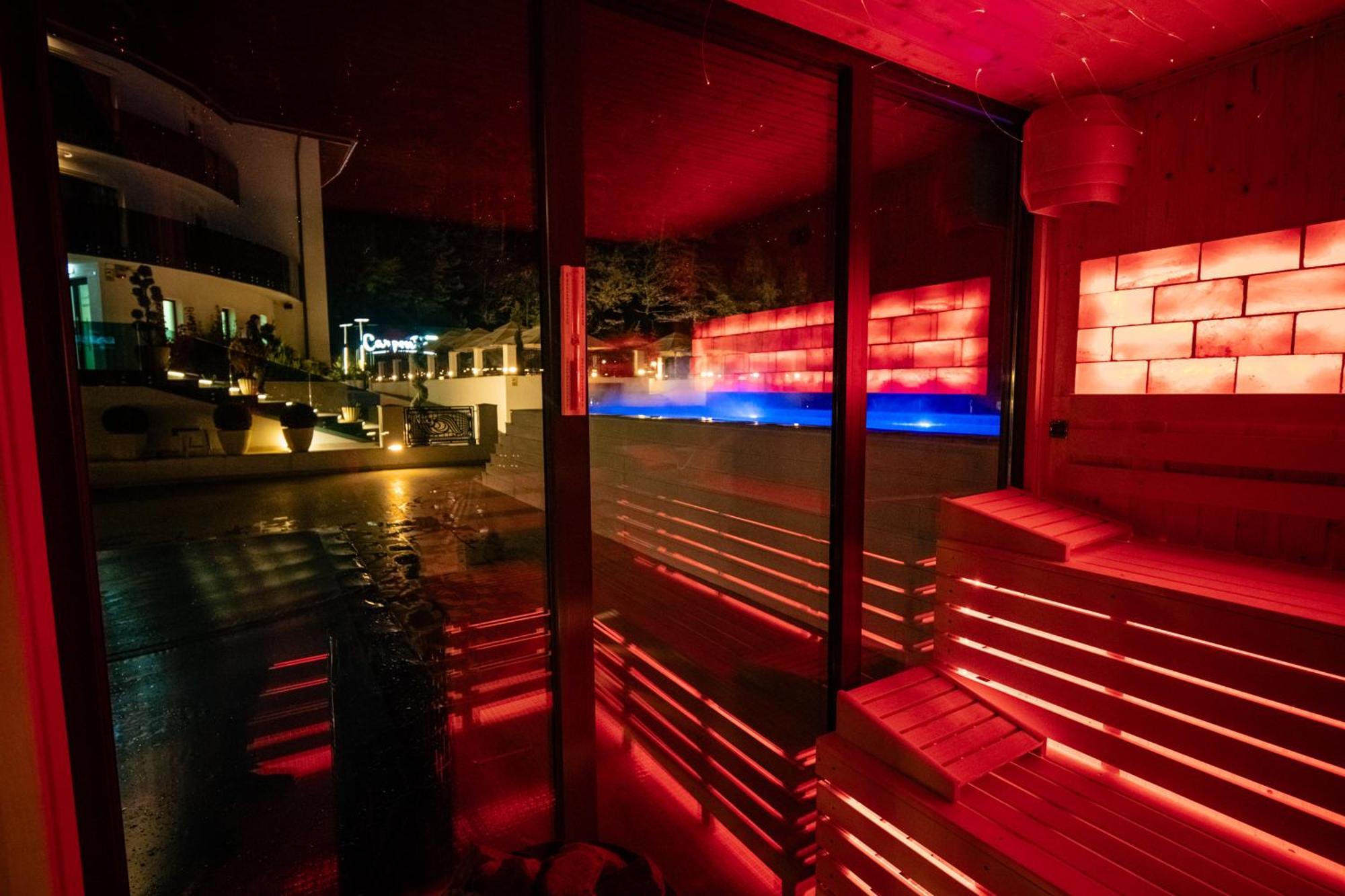 Carpentiere Arena Hotel Răşinari Екстериор снимка