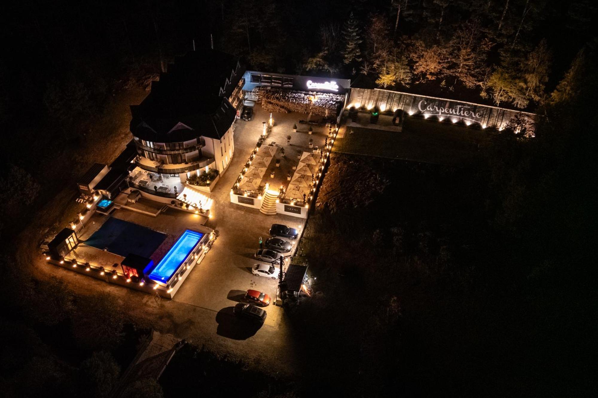 Carpentiere Arena Hotel Răşinari Екстериор снимка