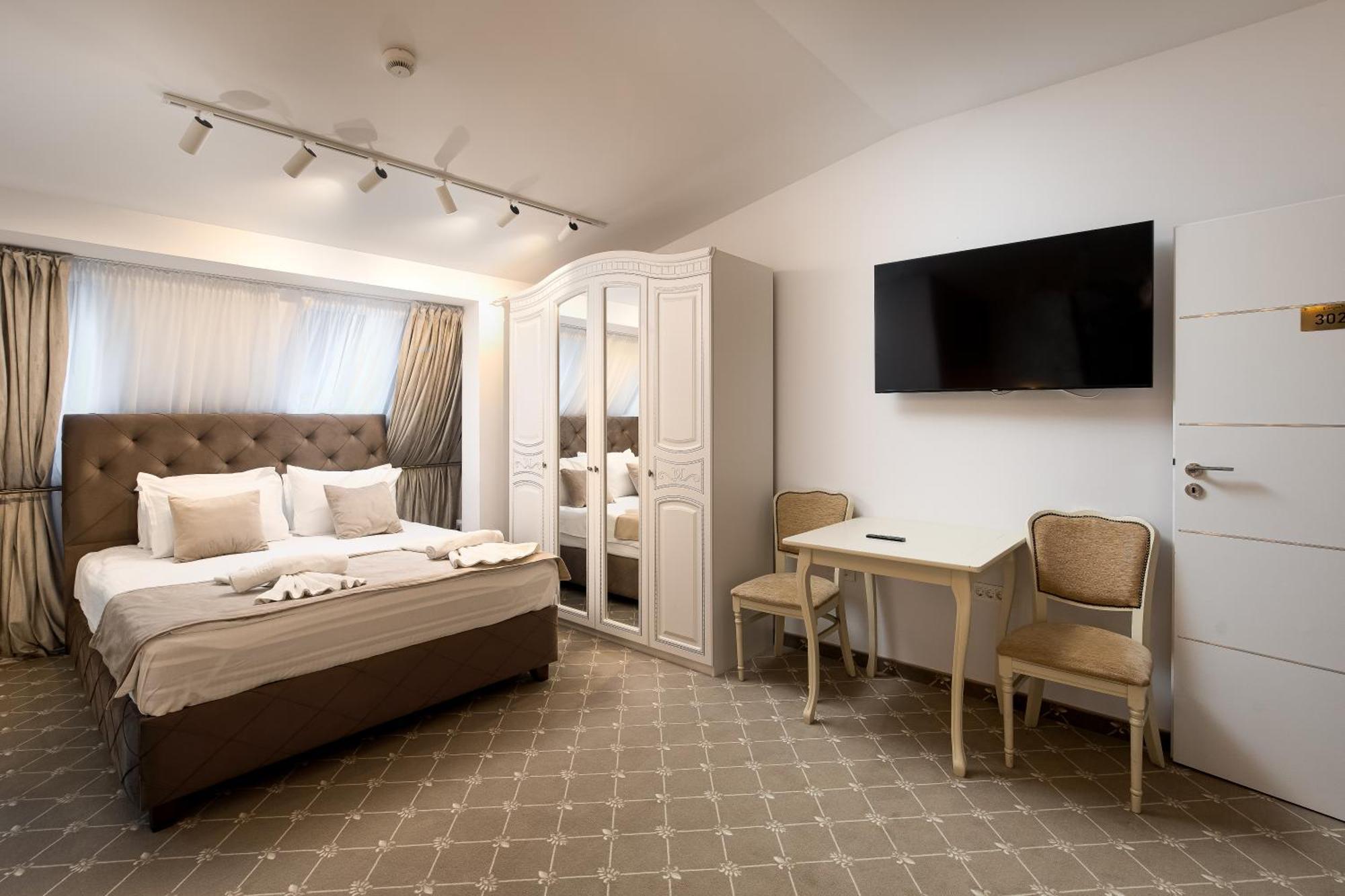 Carpentiere Arena Hotel Răşinari Екстериор снимка
