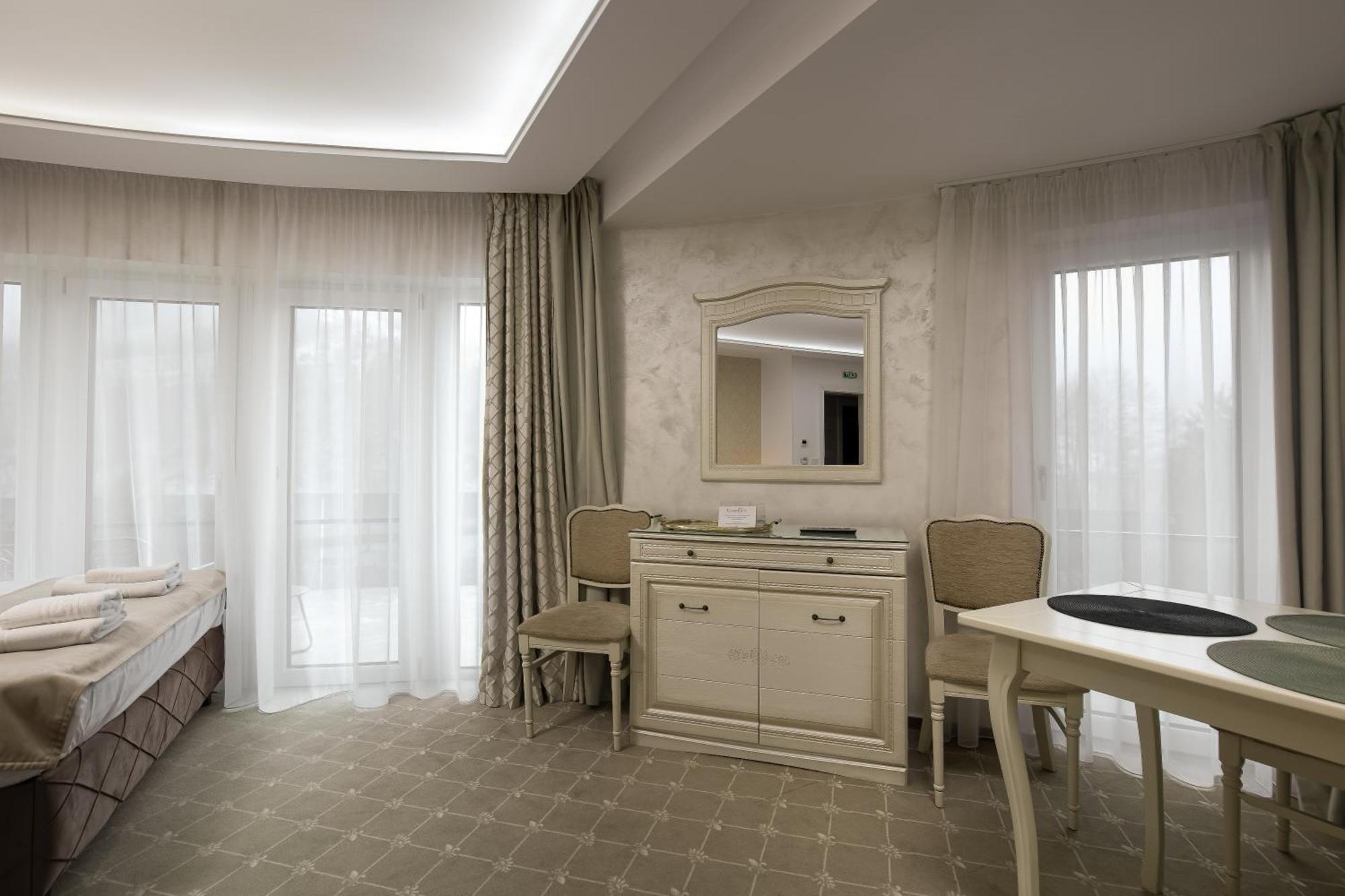 Carpentiere Arena Hotel Răşinari Екстериор снимка
